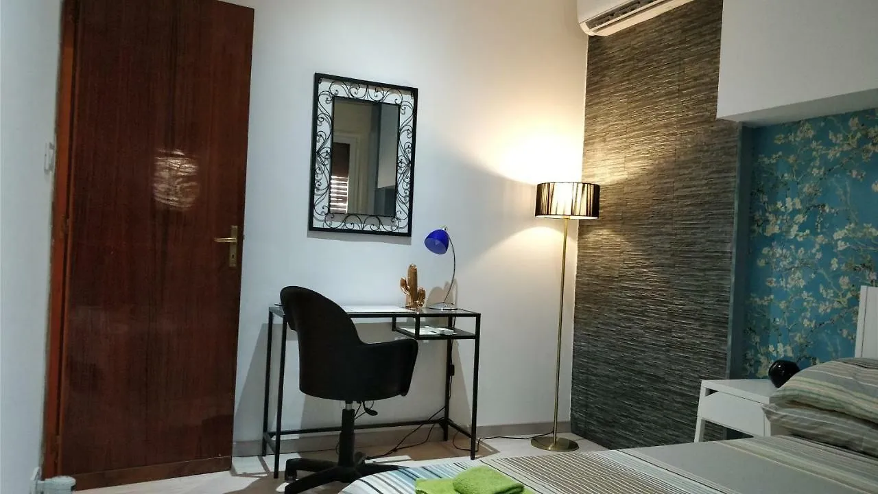 Suite Time Van Gogh Catania Apartment